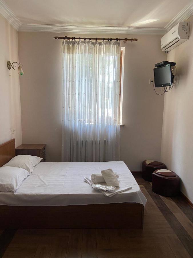 יירבאן Hotel Old Kayaran מראה חיצוני תמונה
