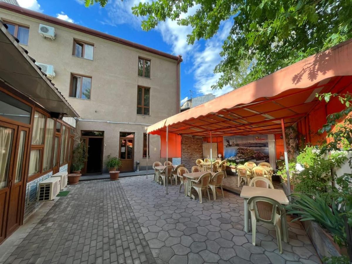 יירבאן Hotel Old Kayaran מראה חיצוני תמונה